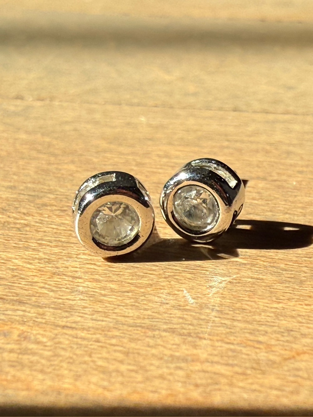 Silpada Cubic Zirconia Sterling Silver .925 Bezel Stud Earrings Rare